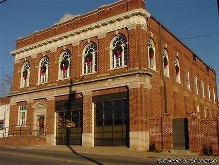 The Firehouse Inn Rutherfordton Bagian luar foto