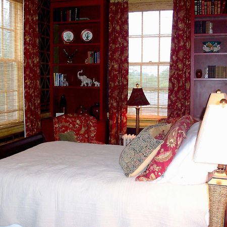 The Firehouse Inn Rutherfordton Bagian luar foto